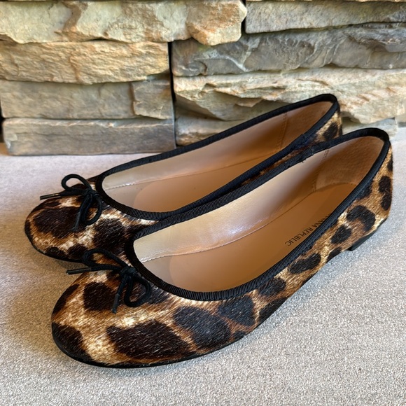Banana Republic leopard print black and brown flats women size 6 - Picture 2 of 7